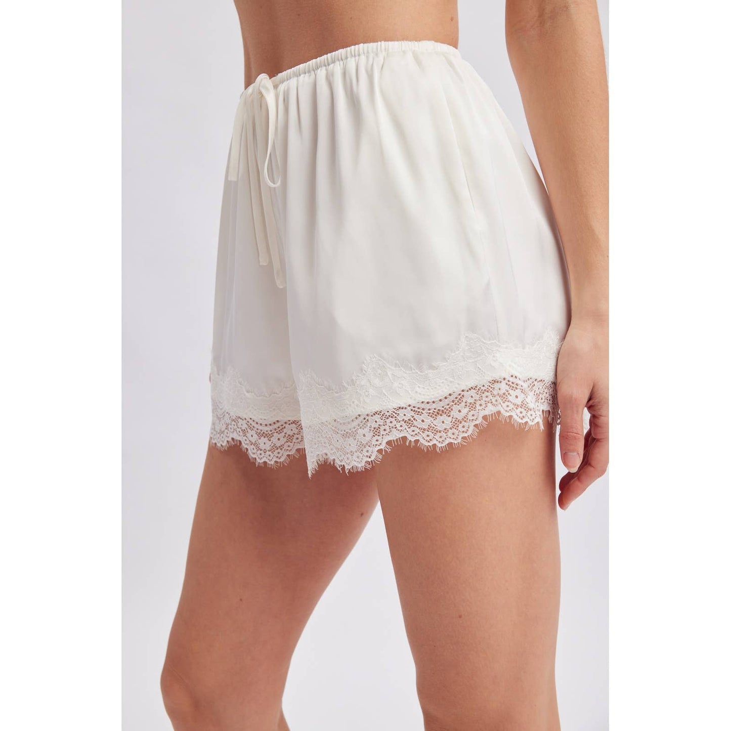 SCALLOP LACE TRIM SATIN SHORTS